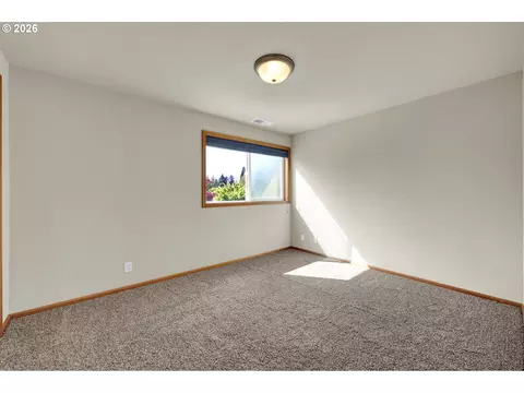 Bedroom - 3240 Cindy St, Eugene, OR 97404 photo 5 of 10