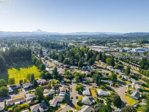 View/Area - 1230 SE 214th Ave, Gresham, OR 97030 photo 6 of 8
