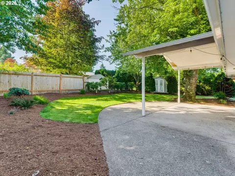 Exterior - 1230 SE 214th Ave, Gresham, OR 97030 photo 7 of 11