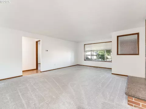 Living - 1230 SE 214th Ave, Gresham, OR 97030 photo 2 of 6