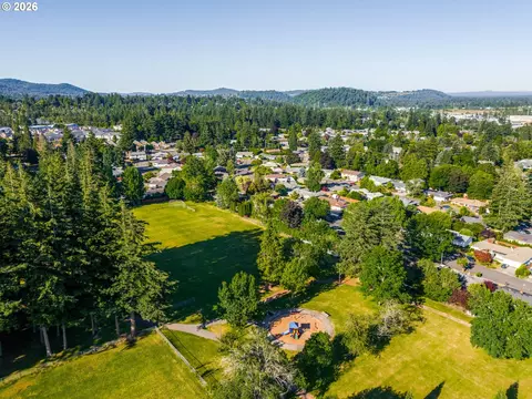 View/Area - 1230 SE 214th Ave, Gresham, OR 97030 photo 5 of 8
