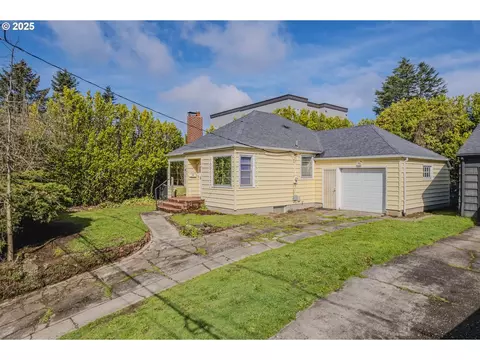8040 SW Capitol Hill Rd, Portland, OR 97219