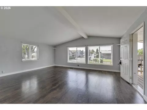 Living - 1949 SE Palmquist Rd #64, Gresham, OR 97080 photo 2 of 7