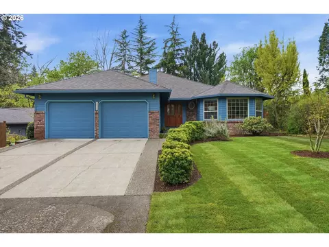 4510 SE Pinehurst Ave, Milwaukie, OR 97267