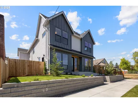 4017 SE 65th Ave, Portland, OR 97206
