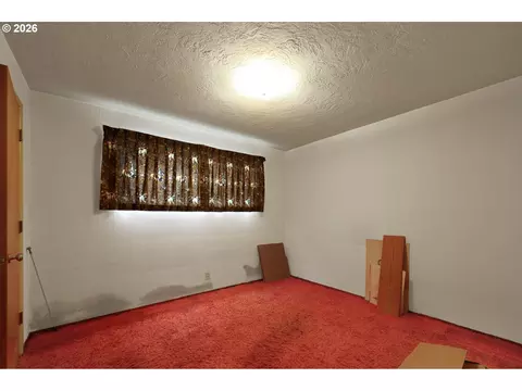 Bedroom - 526 Archie St, Eugene, OR 97402 photo 4 of 5