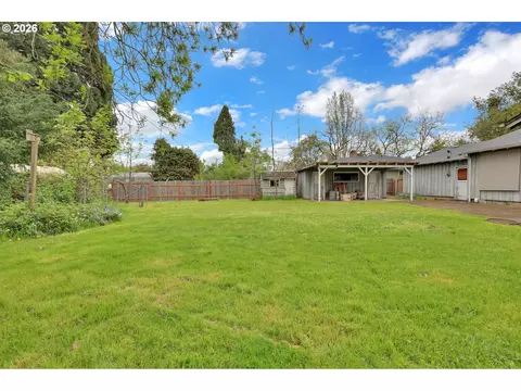 Exterior - 526 Archie St, Eugene, OR 97402 photo 1 of 6