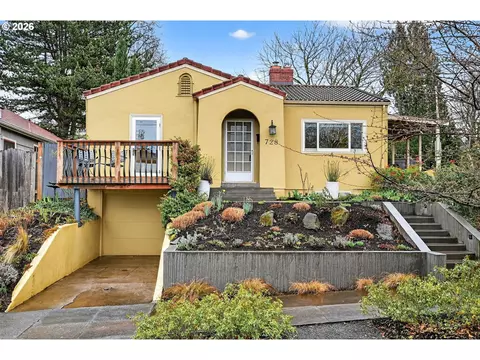 728 SE 55th Ave, Portland, OR 97215