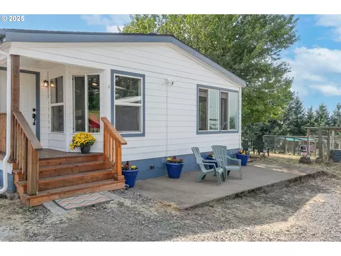 3341 Seminole Rd, Silverton, OR 97381