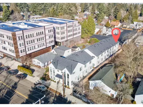 5879 NE Prescott St #12, Portland, OR 97218