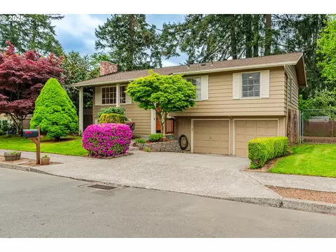 17900 NEverett Ct, Portland, OR 97230