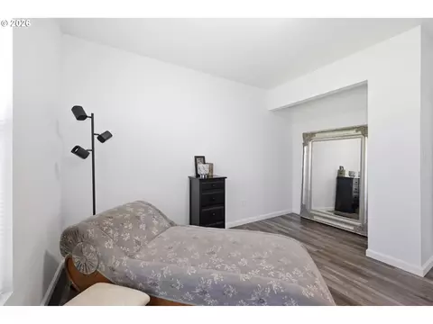 Bedroom - 2076 Assumption St, Eugene, OR 97402 photo 1 of 7