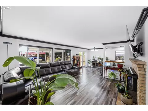 Living - 2076 Assumption St, Eugene, OR 97402 photo 1 of 2