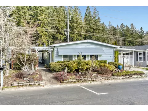 100 SW 195th Ave #4, Beaverton, OR 97006
