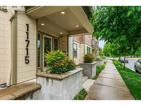 11715 SW Valencia Ln #307, Wilsonville, OR 97070