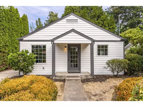 436 SW 5th Ave, Canby, OR 97013