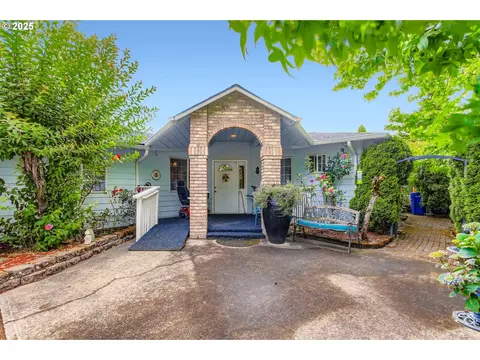 17711 SE Haig Dr, Portland, OR 97236