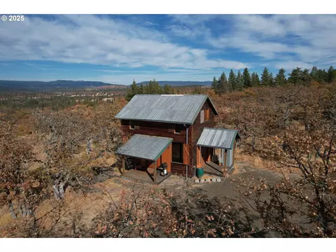 215 Chisholm Rd, Goldendale, WA 98620