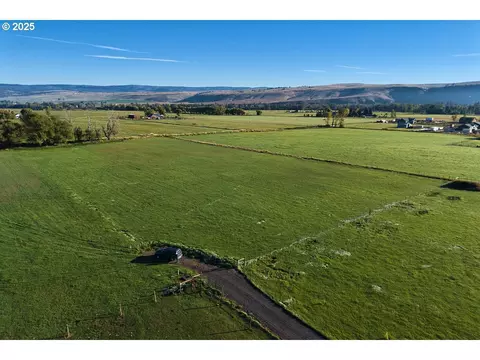 Upper Diamond Lane, Wallowa, OR 97885