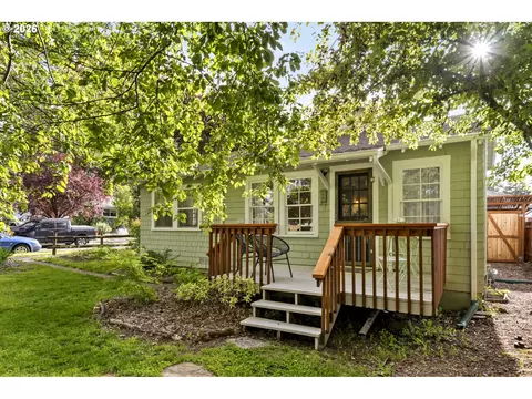 7905 N Seward Ave, Portland, OR 97217