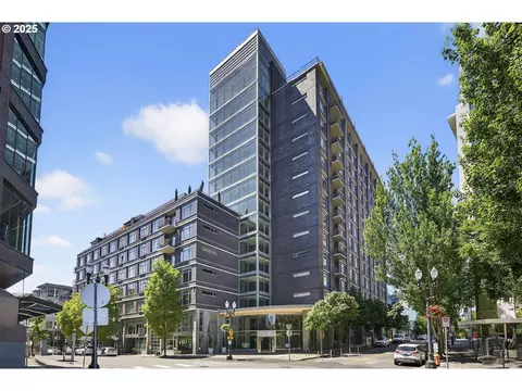 1255 NW 9th Ave #1402, Portland, OR 97209