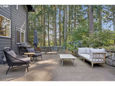 Exterior - 2861 Rawhide Ct, West Linn, OR 97068 photo 6 of 9