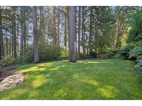 Exterior - 2861 Rawhide Ct, West Linn, OR 97068 photo 8 of 9