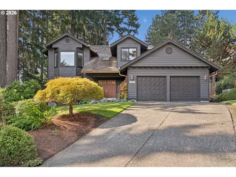 Exterior - 2861 Rawhide Ct, West Linn, OR 97068 photo 3 of 9