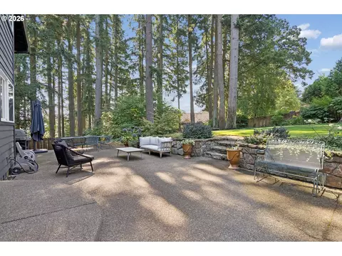 Exterior - 2861 Rawhide Ct, West Linn, OR 97068 photo 5 of 9