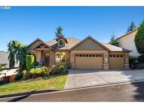 654 W S St, Washougal, WA 98671