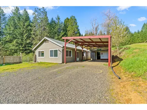 95116 Marcola Rd, Marcola, OR 97454