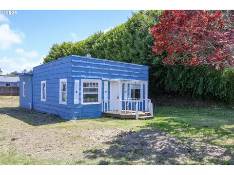 381 N Empire Blvd, Coos Bay, OR 97420