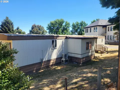 211 Mccoy St, Moro, OR 97039 photo 4