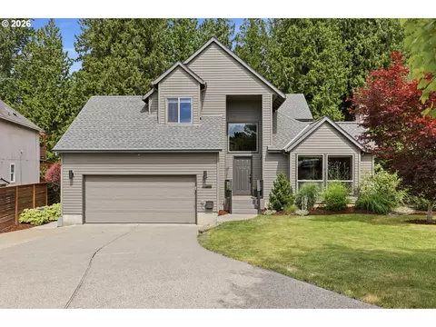 Exterior - 1386 SE Condor Pl, Gresham, OR 97080 photo 4 of 10