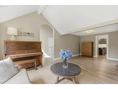 Living - 1386 SE Condor Pl, Gresham, OR 97080 photo 3 of 8