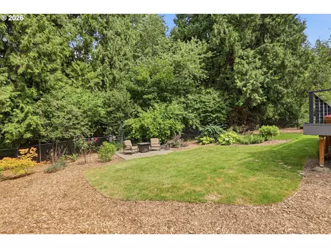 Exterior - 1386 SE Condor Pl, Gresham, OR 97080 photo 10 of 10