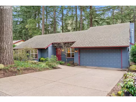 18715 Indian Creek Dr, Lake Oswego, OR 97035
