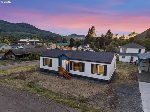 Other - 200 Hedrick Creek Ave, Drain, OR 97435 photo 4 of 10