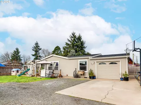 506 35th St, Springfield, OR 97478