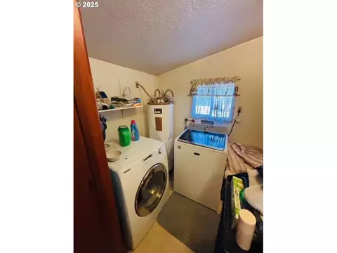 Other - 52205 Lechner Ln, La Pine, OR 97739 photo 3 of 7
