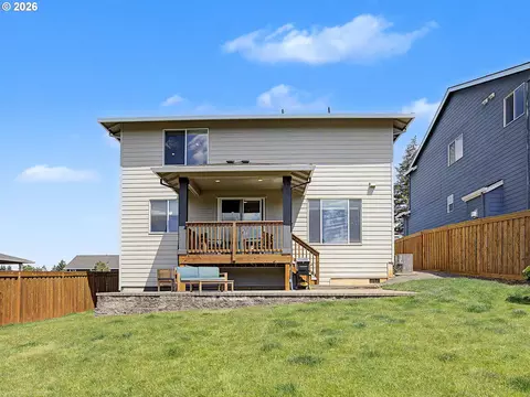 Exterior - 37984 Juniper St, Sandy, OR 97055 photo 7 of 12