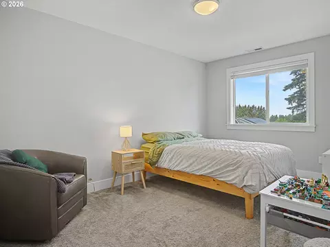 Bedroom - 37984 Juniper St, Sandy, OR 97055 photo 3 of 7
