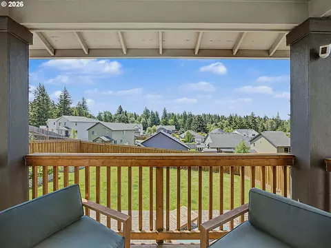 Exterior - 37984 Juniper St, Sandy, OR 97055 photo 6 of 12