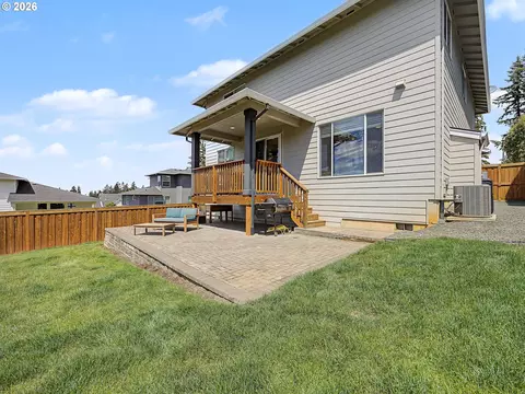 Exterior - 37984 Juniper St, Sandy, OR 97055 photo 8 of 12