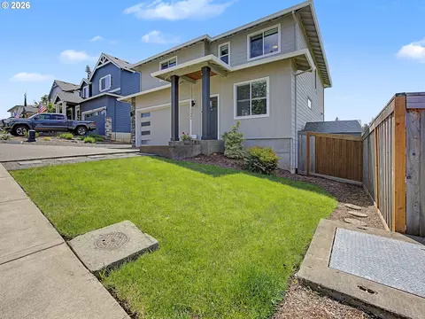 Exterior - 37984 Juniper St, Sandy, OR 97055 photo 3 of 12