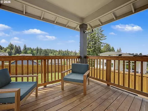 Exterior - 37984 Juniper St, Sandy, OR 97055 photo 5 of 12