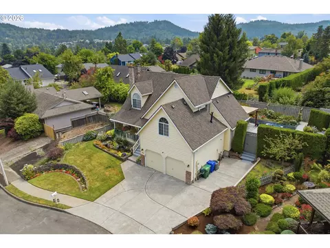 View/Area - 3200 SW 24th St, Gresham, OR 97080 photo 4 of 5