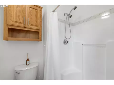 Bath - 3200 SW 24th St, Gresham, OR 97080 photo 4 of 4