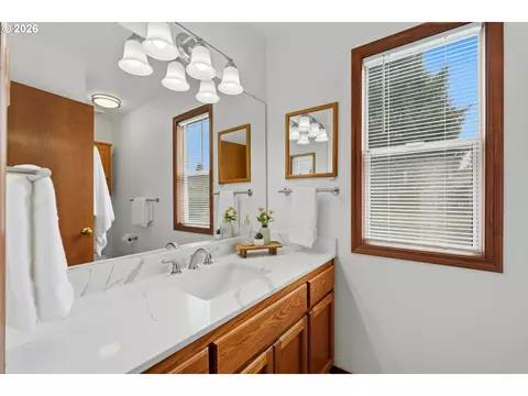 Bath - 3200 SW 24th St, Gresham, OR 97080 photo 3 of 4