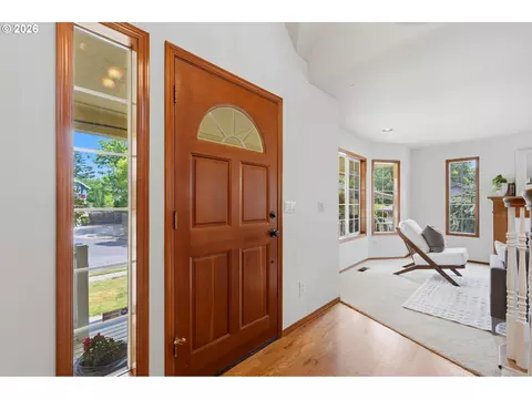 Entry Way - 3200 SW 24th St, Gresham, OR 97080 photo 1 of 2